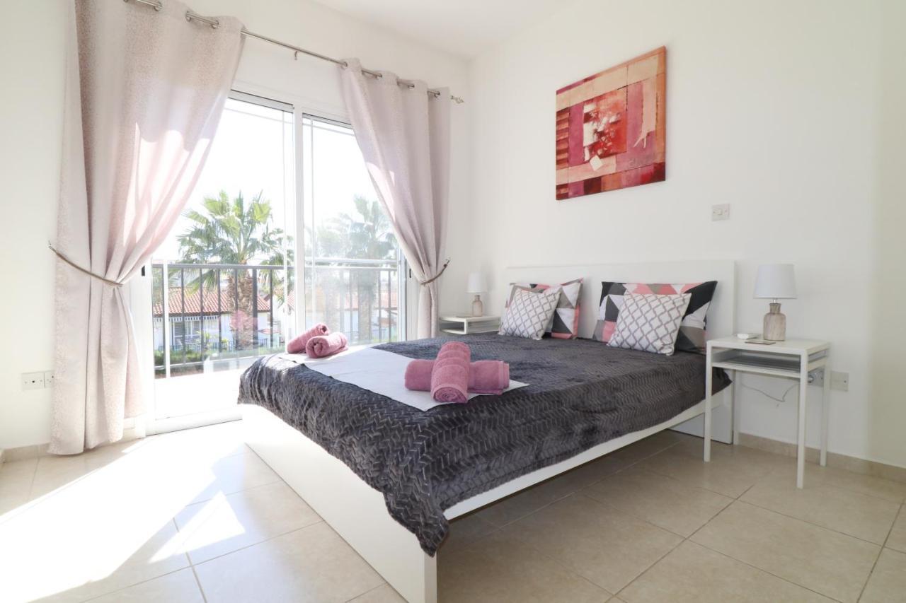 Cyking 2 Bed Apartment With Pool & 10 Min To Beach Paphos Exteriör bild