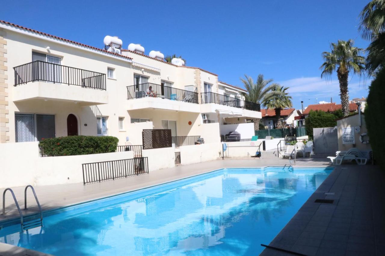 Cyking 2 Bed Apartment With Pool & 10 Min To Beach Paphos Exteriör bild