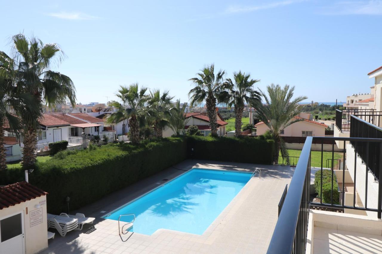 Cyking 2 Bed Apartment With Pool & 10 Min To Beach Paphos Exteriör bild