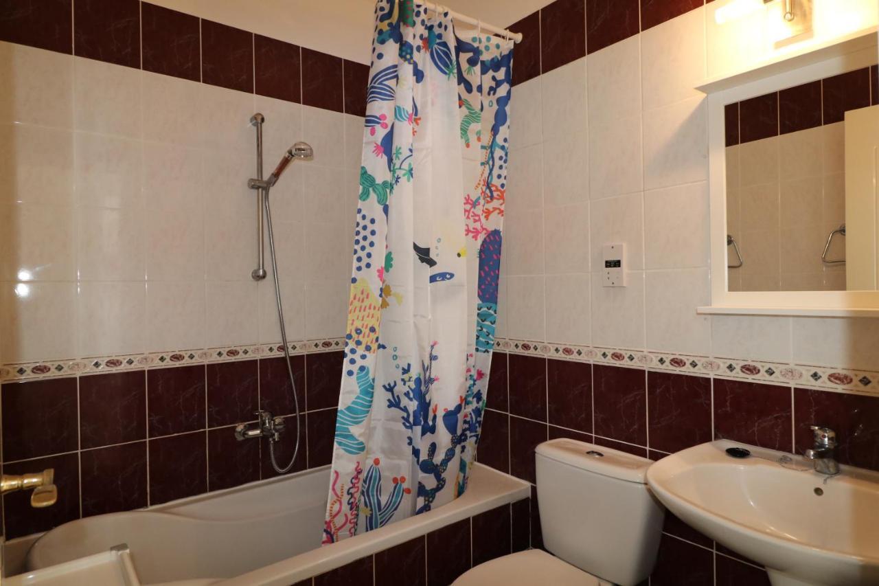 Cyking 2 Bed Apartment With Pool & 10 Min To Beach Paphos Exteriör bild